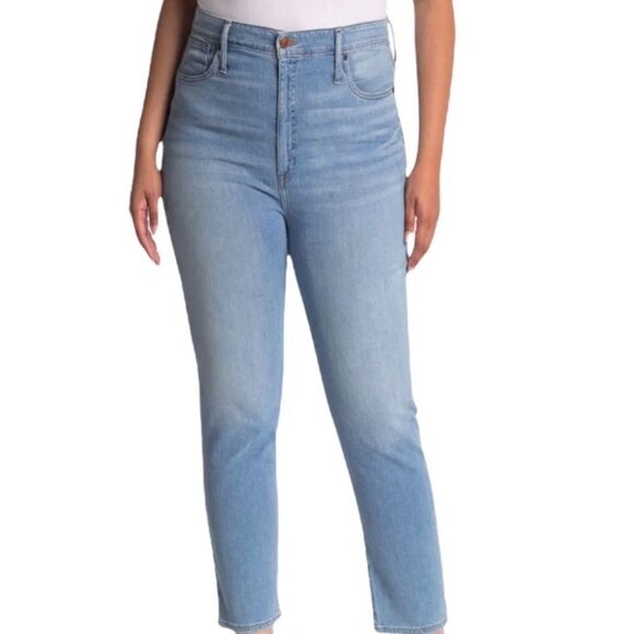 Madewell Denim - MADEWELL Classic Straight High Rise Jeans!